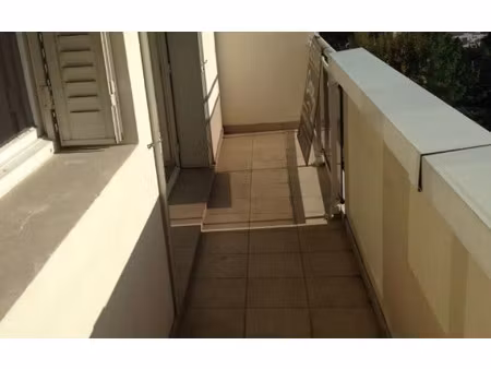 location appartement  59.16 m² t-3 à caluire-et-cuire  910 €