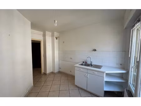 location appartement  40.9 m² t-2 à chambéry  648 €