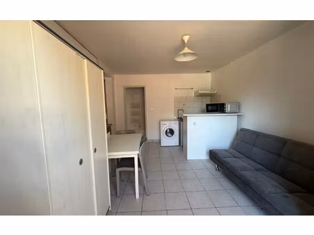location appartement  m² t-2 à gap  390 €