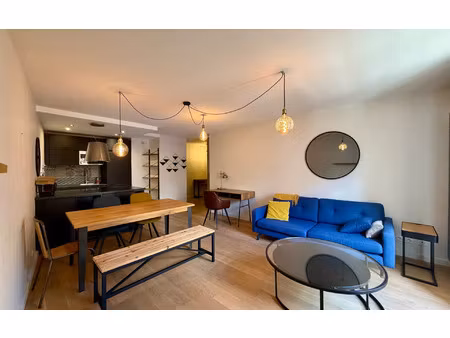 location appartement  m² t-2 à lyon 5  1 250 €