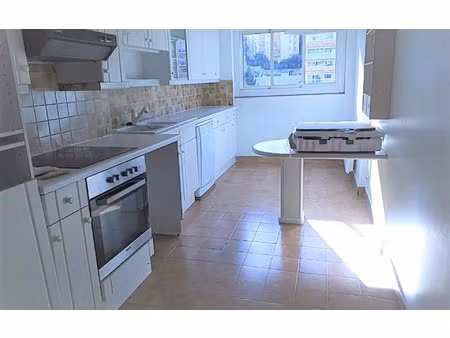 location appartement  71.27 m² t-3 à saint-laurent-du-var  1 021 €