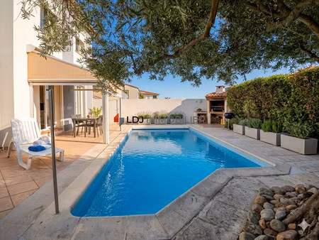 villa avec piscine