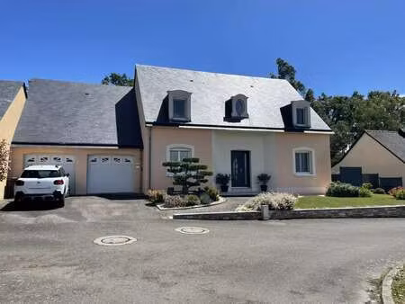 vente maison à château-gontier-sur-mayenne (53200) : à vendre / 181m² château-gontier-sur-
