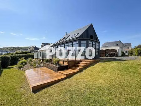vente maison à granville (50400) : à vendre / 131m² granville