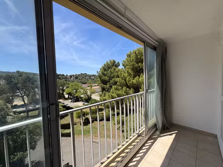 location appartement 1 pièce 27 m² à aubagne (13400)