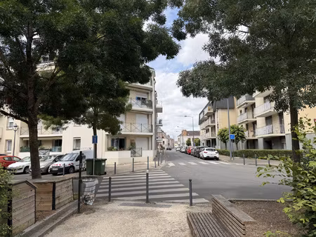 orleans ouest- f5 duplex dans residence avec garage et cave