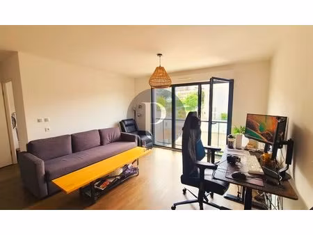 94250 gentilly - appartement 2 pieces - 37m² - parking - dpe b