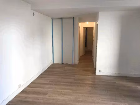 location appartement 2 pièces 51 m² à marseille 5 (13005)