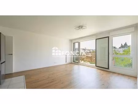 appartement 3 pièces avec balcon et parking en sous-sol