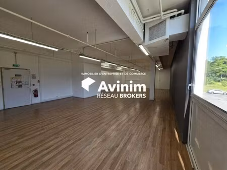 location entrepôt chaumontel 95270 125m²
