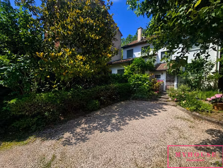 maison 7 pieces 172m2 sur 313 m2 de parcelle