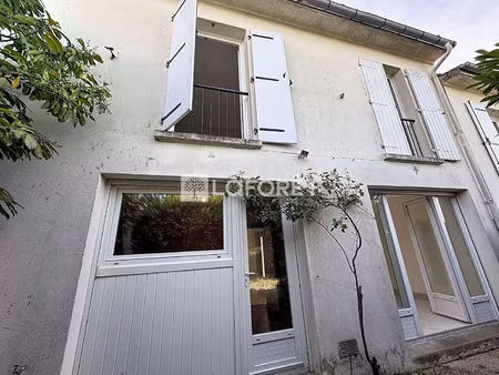maison à cognac : 4 pièces 90 m2