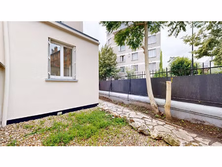 centre-ville vieux village - maison 3 pièces 62.5 m2