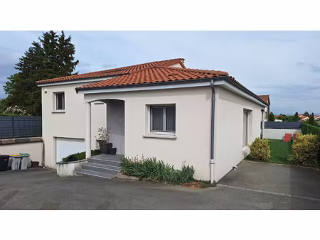 maison pont du chateau 6 pièce(s) 170 m2