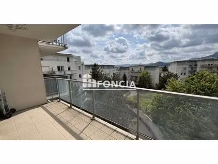 appartement t2 bis avec terrasse  cave et garage fermé – clermont-ferrand (rue du puy-de-d