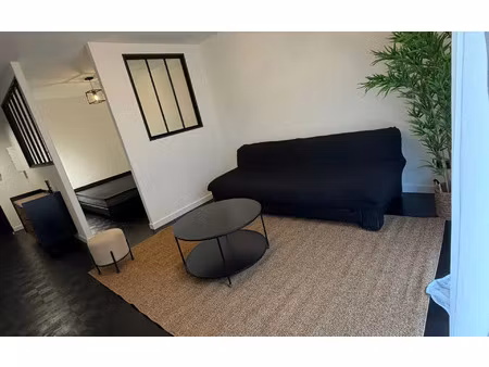 location appartement  m² t-2 à marseille 6  1 200 €
