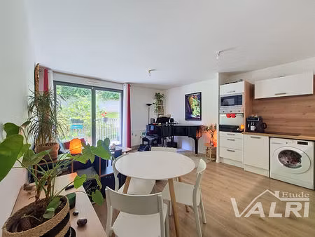 appartement 3 pièces  parc montreau