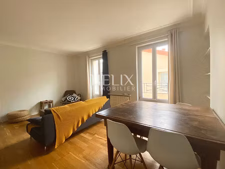 appartement meublé saint germain en laye 2 pièce(s) 49.70 m2