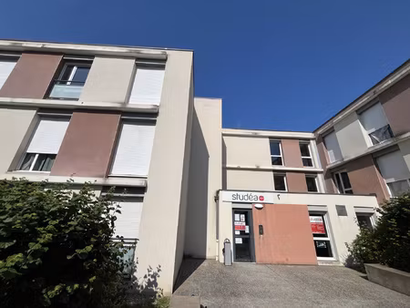 bron facs - studio de 18 m2 dans résidence étudiante