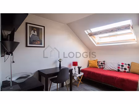 studio meublé avec ascenseur et concierge