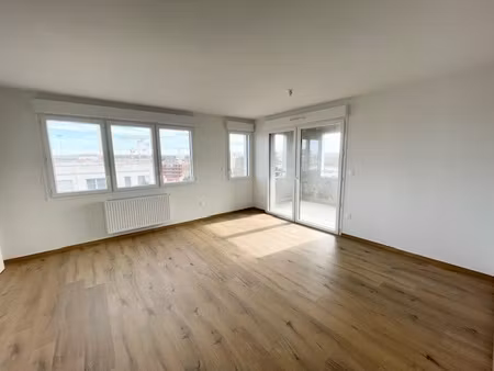 a louer t3 65m² rte de labege 870 euros cc