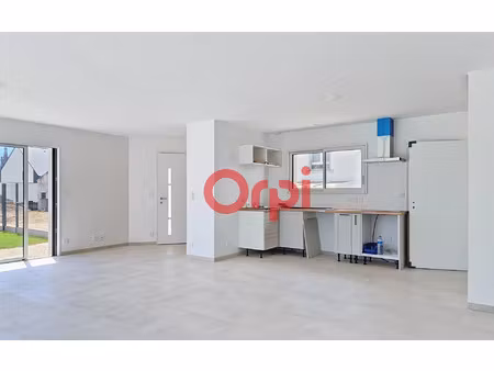 location maison  m² t-4 à péaule  1 200 €