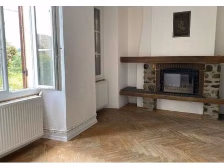 maison t3 sauveterre-de-guyenne - 119 m2 - 800 euros ttc