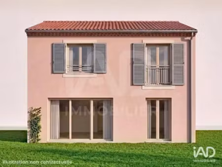 maison à villars (84400)