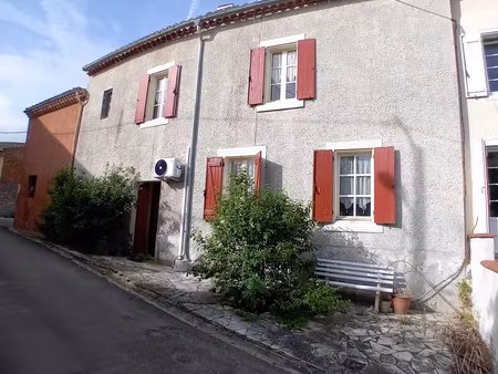 maison de village 107 m²