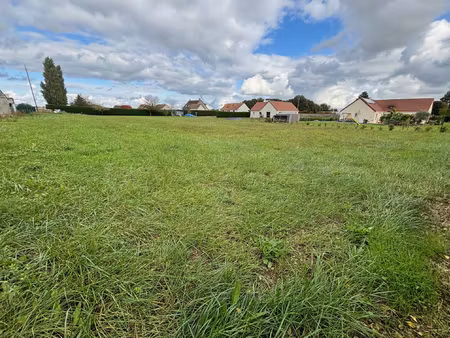 terrain de 2644 m2 constructible - pontlevoy