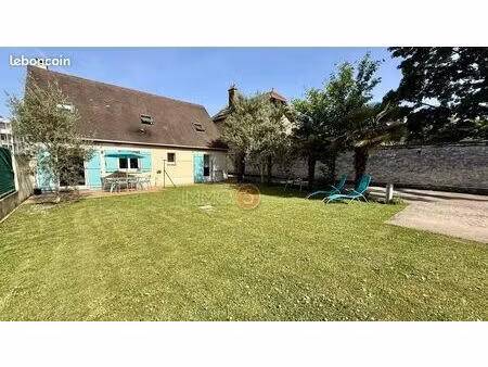 maison 8 pièces 170 m²