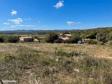 terrain 1 002 m² larnas