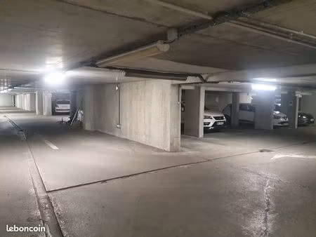 parking charpennes  rue henri rolland