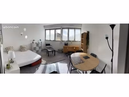 studio 26 m2  hôpital pellegrin  carreire  ifsi  tram a parking