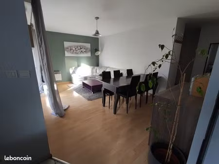 t2 meublé et équipé de 46m2 quartier des salins