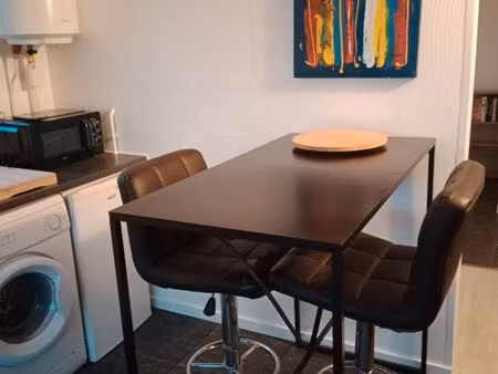 studio 18m2 eau chaude/fr  élec et wifi inclus