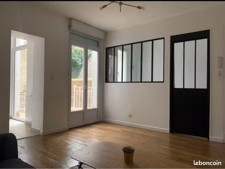 t2 meublé  35 m2 : terrasse - prébendes