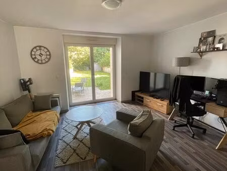 f3 centre ville jardin privé