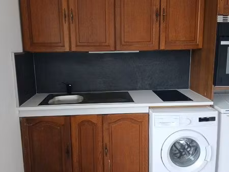 f2 meublé 43 m² avec balcon – proche lisieux – 925 cc