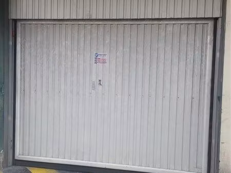 box garage fermé aubervilliers
