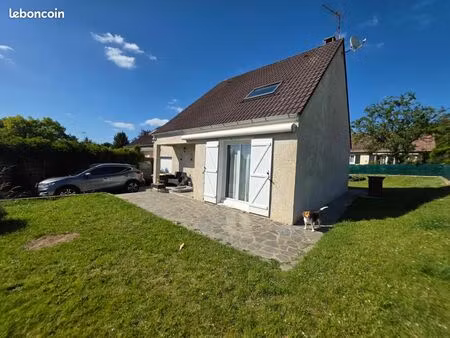 pavillon 4 pièces 100 m²