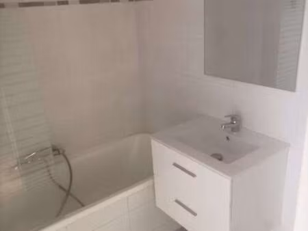 location appartement 3 pièces à morlaix (29600) : à louer 3 pièces / 54m² morlaix