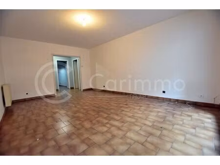 quai vauban – t3 de 67m² traversant – balcons / terrasse