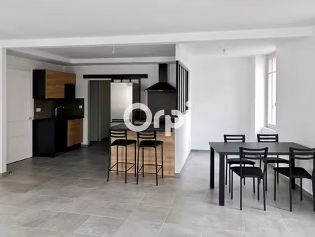 location appartement 3 pièces 85 m² à saint-symphorien-sur-coise (69590)  820 €