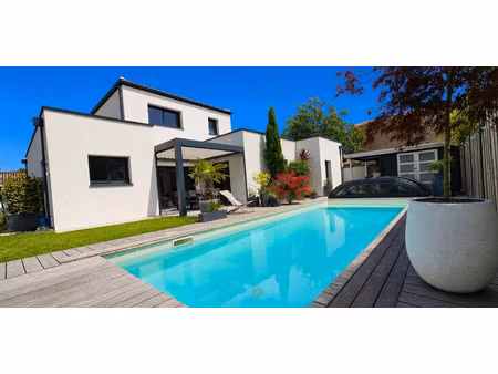 vente maison à saint-julien-de-concelles (44450) : à vendre / 108m² saint-julien-de-concel