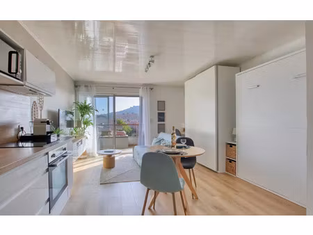 location appartement  27.78 m² t-1 à six-fours-les-plages  690 €