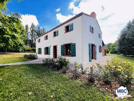 vente maison à vallet (44330) : à vendre / 205m² vallet