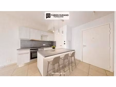 nice ouest appartement 2 pièces avec grande terrasse et parking