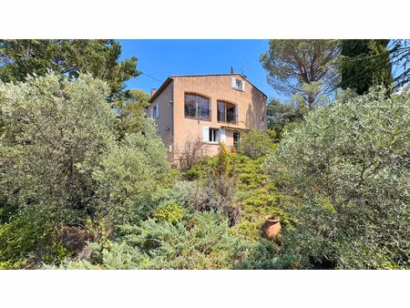 villa 181m² composé de 2 logements carcès