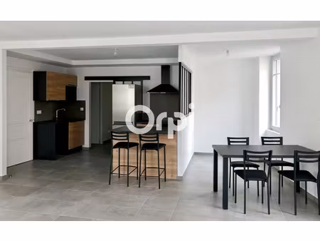 location appartement  m² t-3 à saint-symphorien-sur-coise  820 €